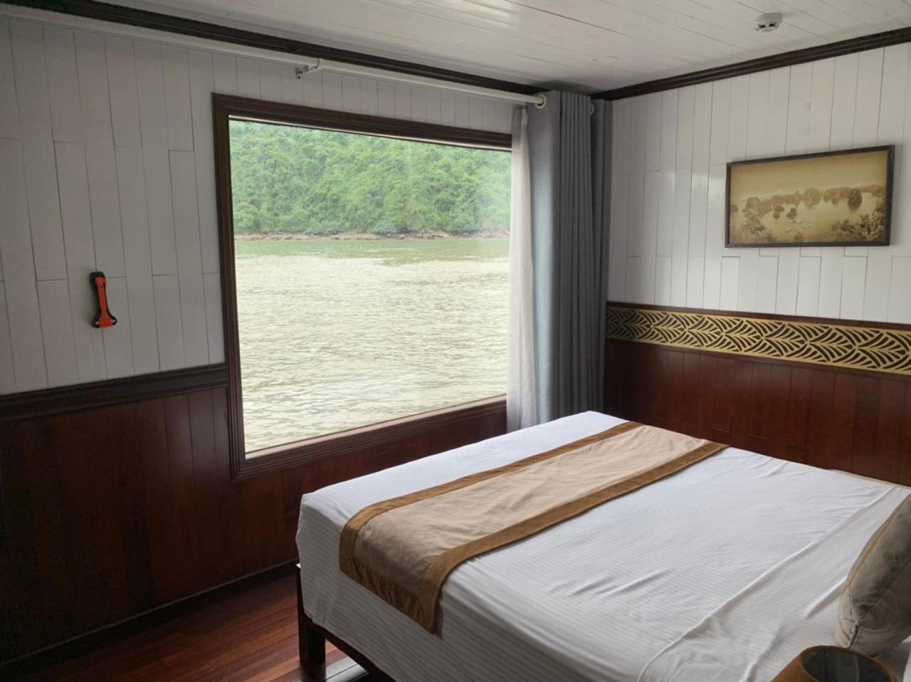 Halong Sapphire Cruises 호텔 하롱 외부 사진