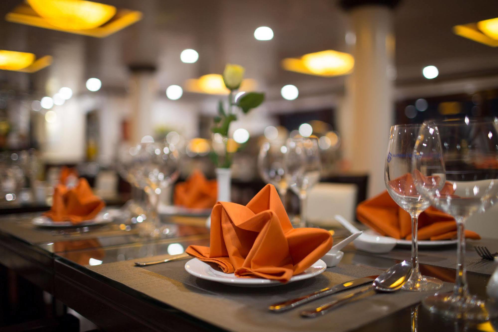 Halong Sapphire Cruises 호텔 하롱 외부 사진