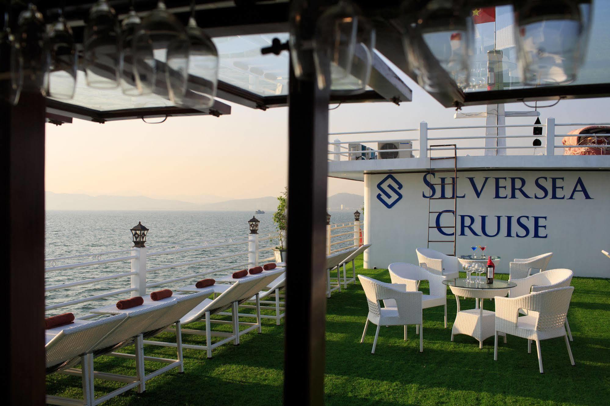 Halong Sapphire Cruises 호텔 하롱 외부 사진