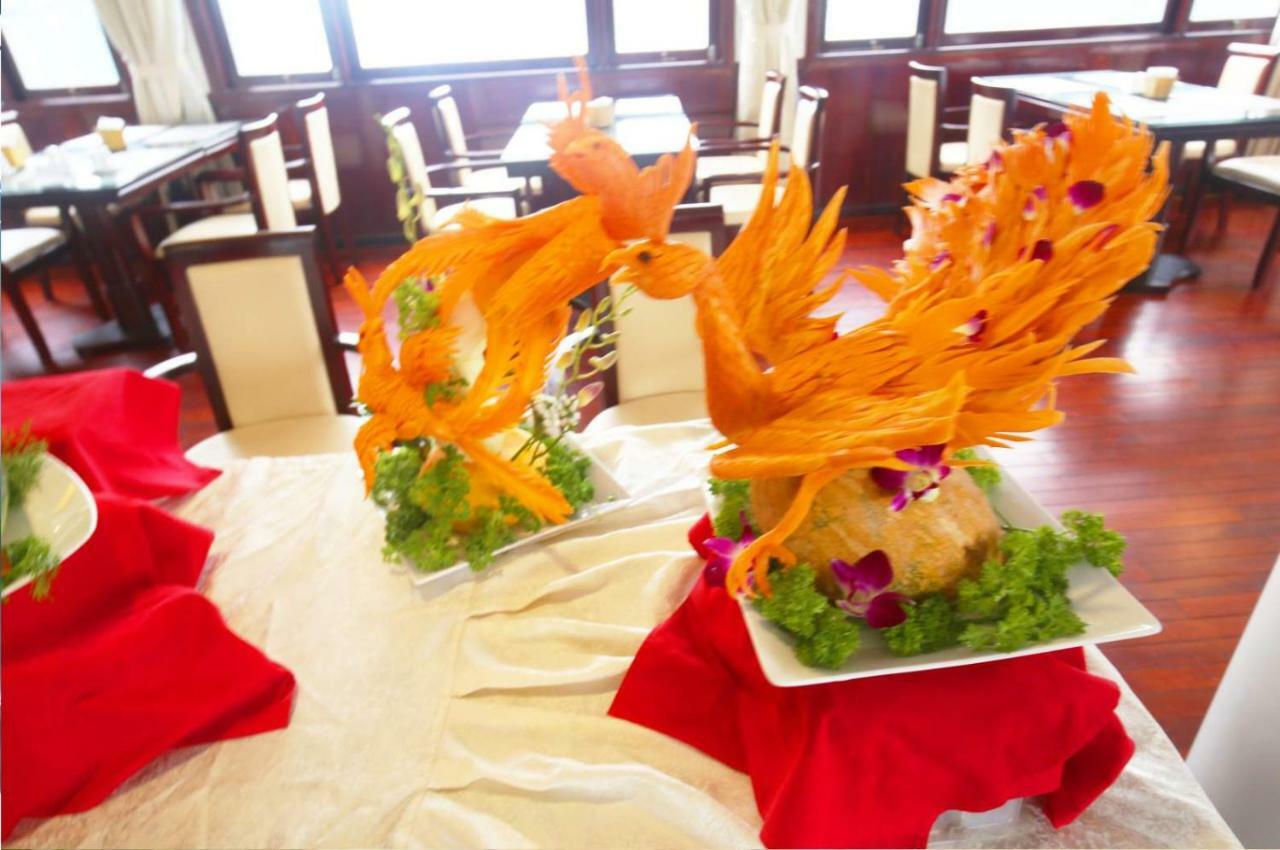 Halong Sapphire Cruises 호텔 하롱 외부 사진